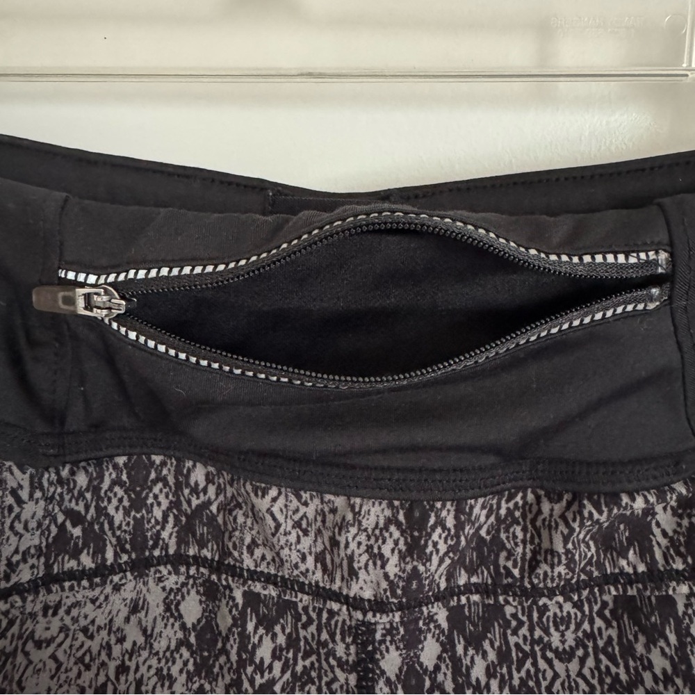 Athleta Black and Gray Patterned Athletic Shorts, XS - Picture 5 of 13